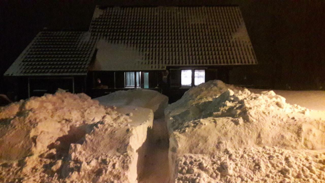 Estavela Holiday Home Jezerce Buitenkant foto