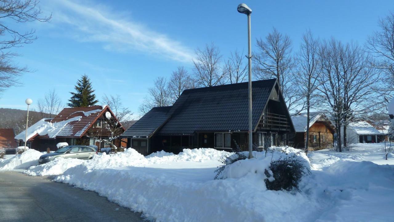 Estavela Holiday Home Jezerce Buitenkant foto