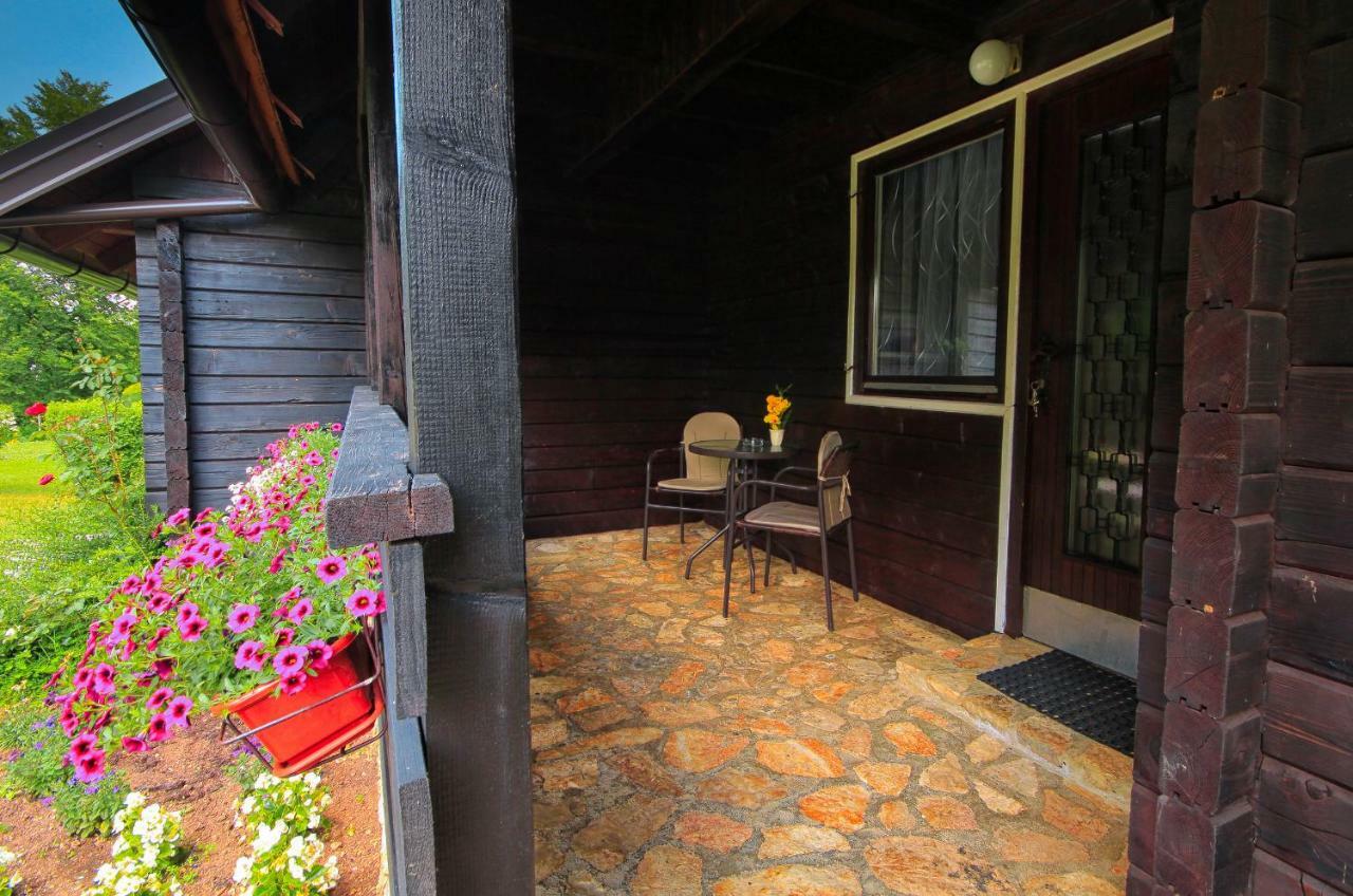 Estavela Holiday Home Jezerce Buitenkant foto