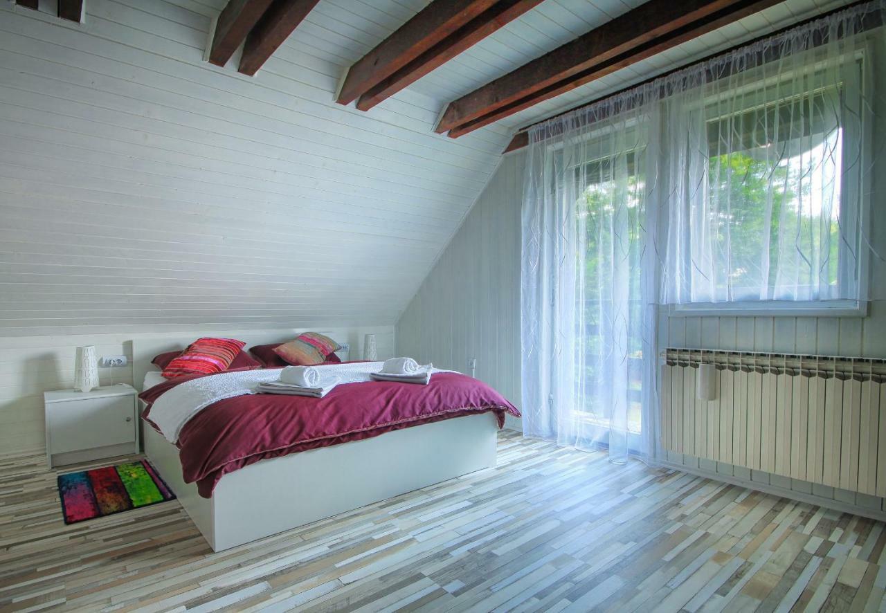Estavela Holiday Home Jezerce Buitenkant foto